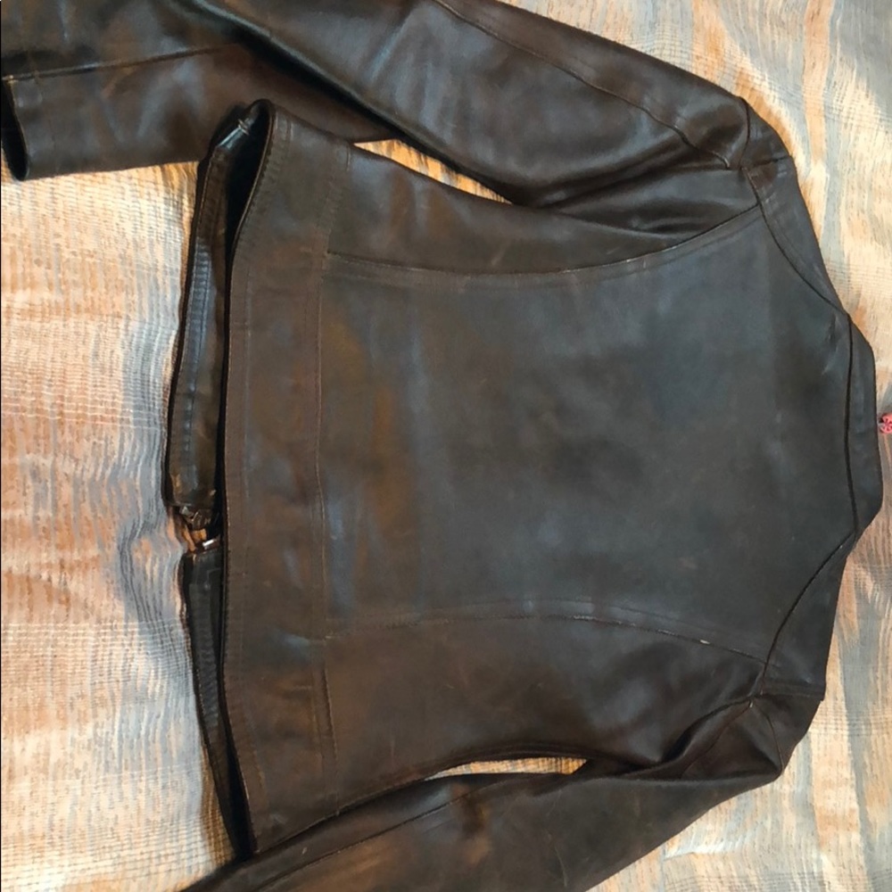 Leather jacket - Picture 2 of 4